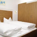 Astellina Hotel-apart ホテル イシュグル