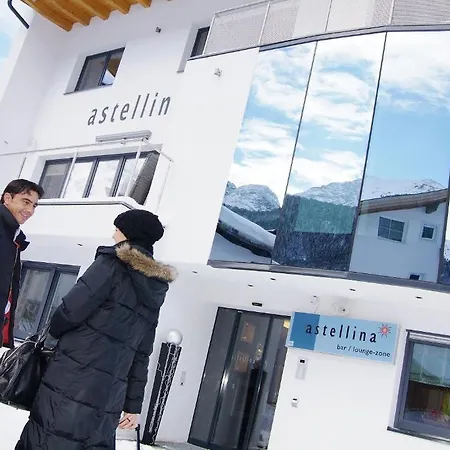 ホテル Astellina Hotel-apart 4*