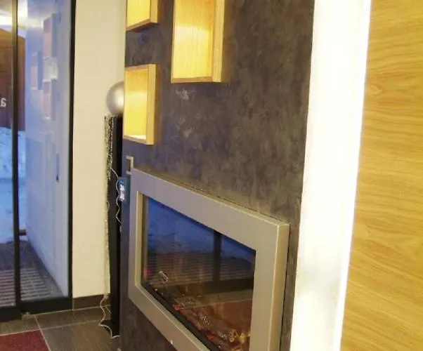 阿斯特里娜酒店公寓 酒店 4*